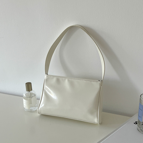 niche patent leather tote bag s2