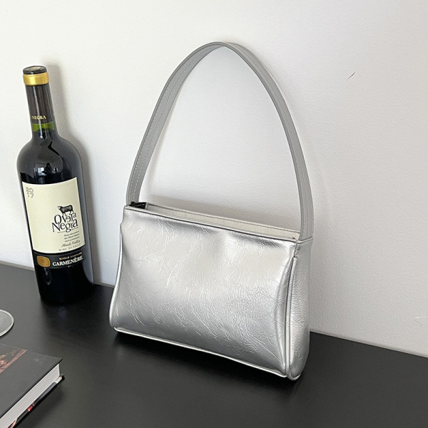 niche patent leather tote bag s2