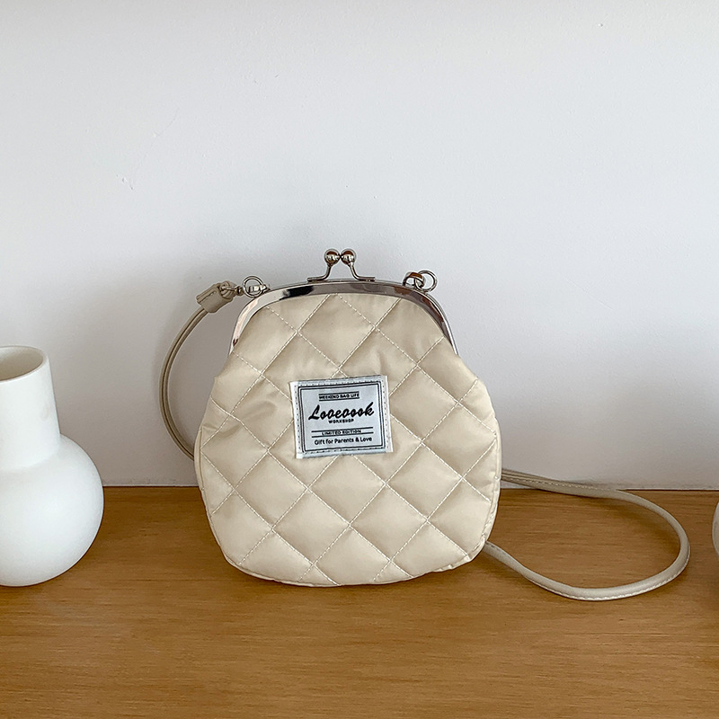 Niche Design Clip Bag 144