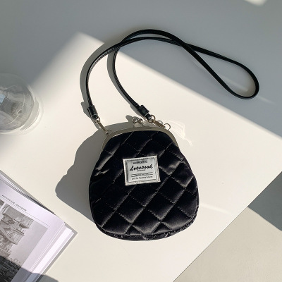 Niche Design Clip Bag 144