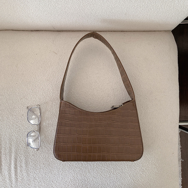 vintage crocodile underarm bag s61