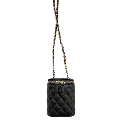 Nice diamond bag 133