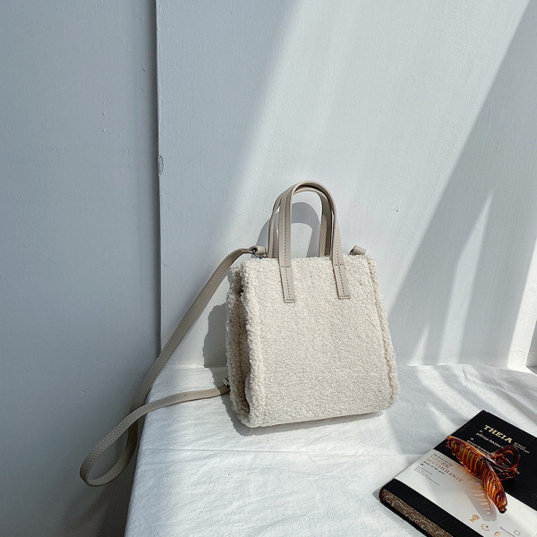 Niche lamb wool bag s118